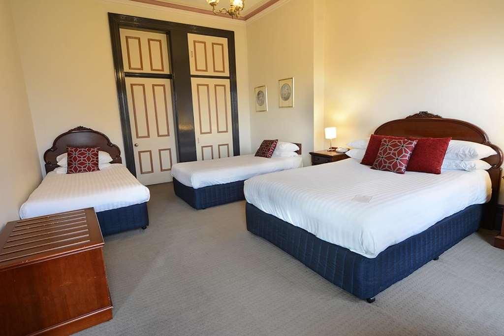 The Hotel Shamrock Bendigo Room photo