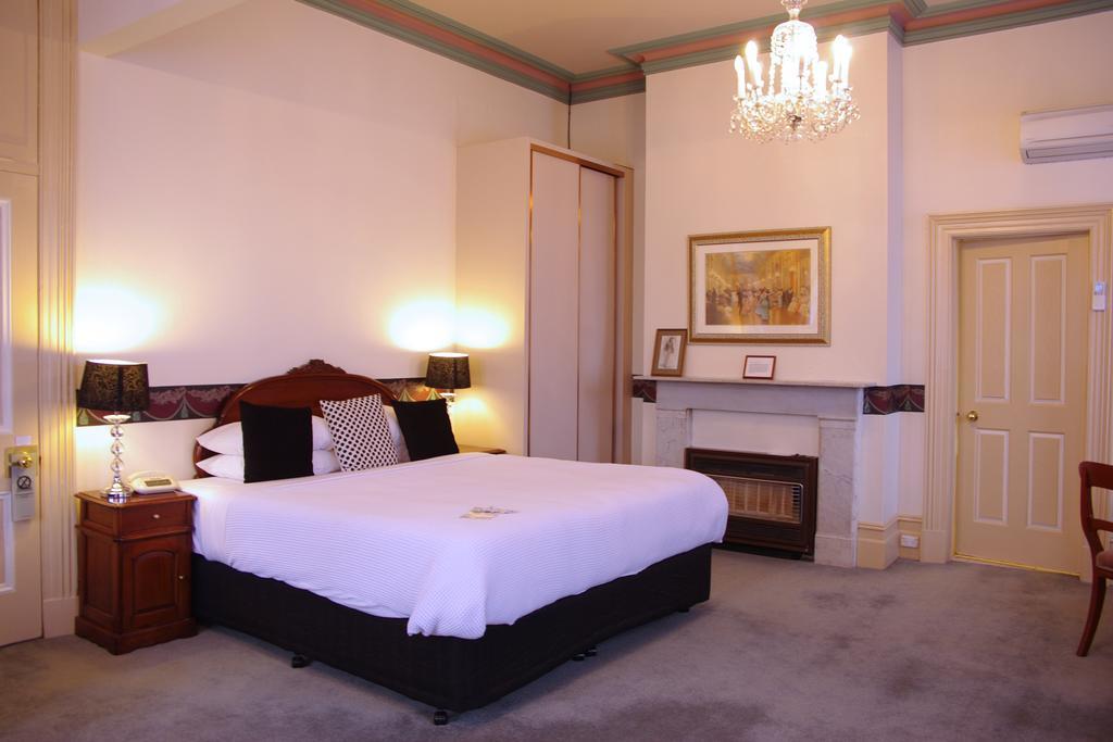 The Hotel Shamrock Bendigo Exterior photo
