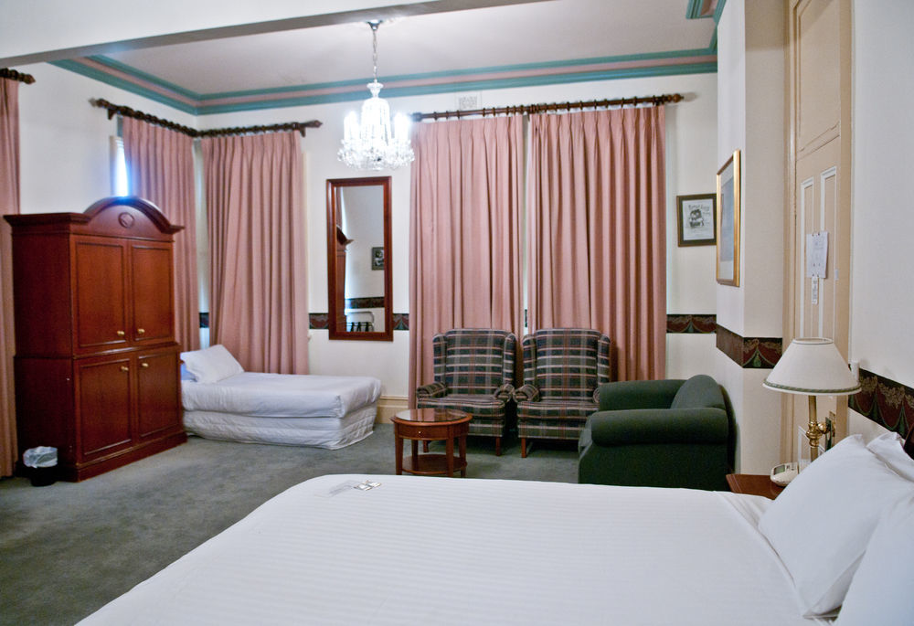 The Hotel Shamrock Bendigo Exterior photo